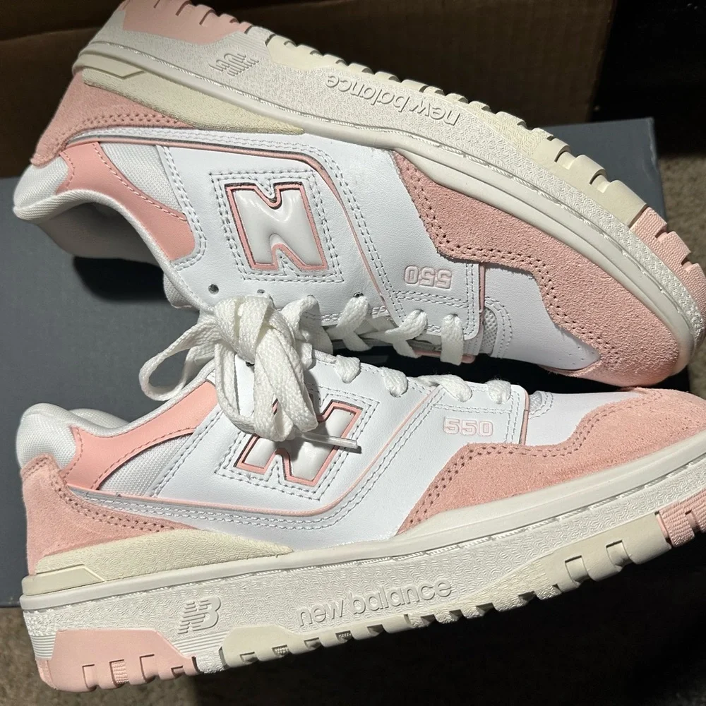 ✅New Balance 550 White Pink GSB550CD GS Size 6.5 Unisex Kids Women New Vintage - Picture 2 of 8